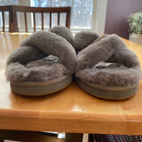 Ugg Australia Abela Slipper - Picture 8 of 10